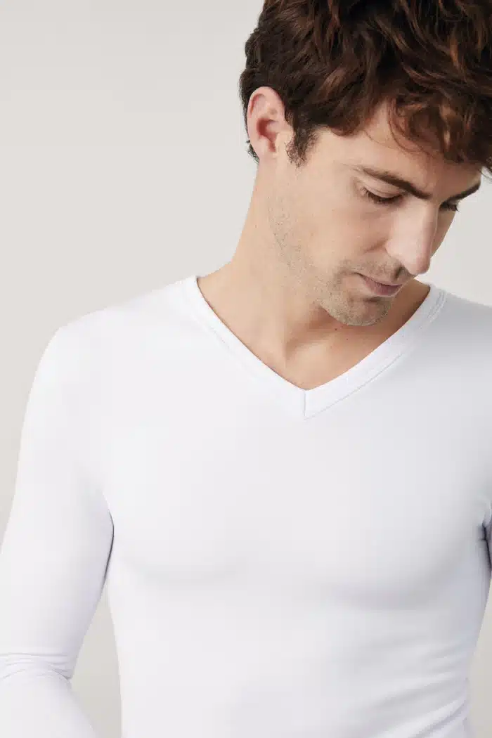 Maglia intima termica uomo collo a V manica lunga colore bianco Ysabel Mora dettaglio
