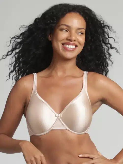 reggiseno playtex con ferretto liscio colore beige indossato