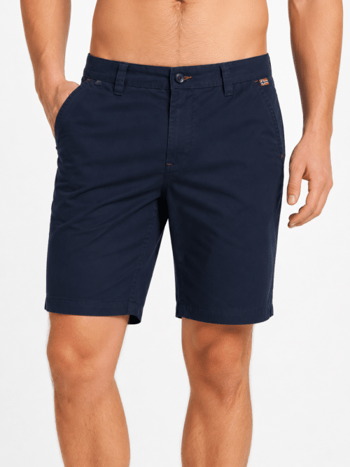 Bermuda uomo Norway blu in cotone leggero su modello